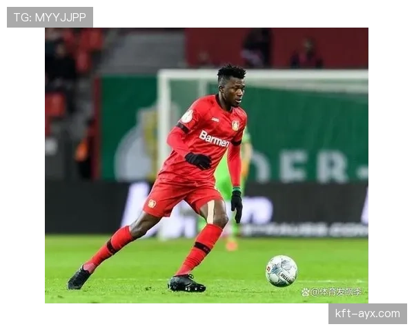 塔普索巴头球建功，稳固防线助球队取胜