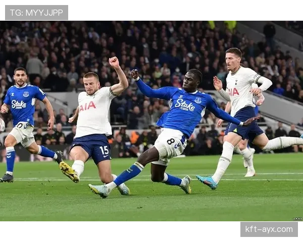 埃弗顿状态回暖,强势反弹迎战英超挑战 埃弗顿状态回暖,强势反弹迎战英超挑战