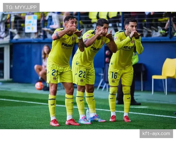 奥布拉克双脚出球展示